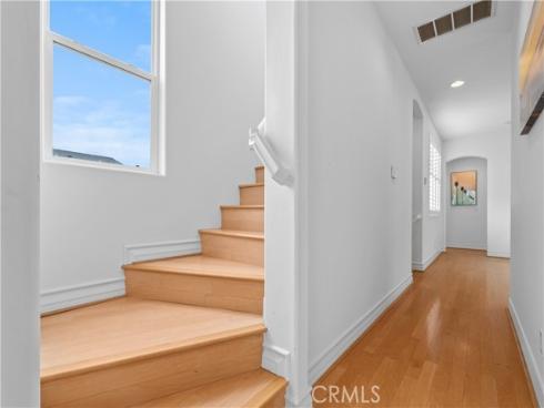 513  Pecan Ave  , Huntington Beach, CA