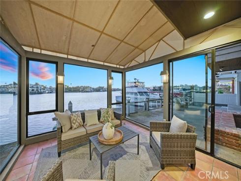 16611  Carousel   Lane, Huntington Beach, CA