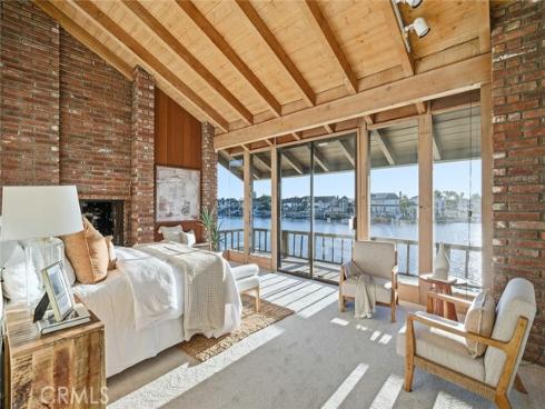 16611  Carousel   Lane, Huntington Beach, CA