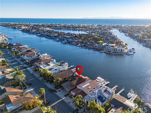 16611  Carousel   Lane, Huntington Beach, CA