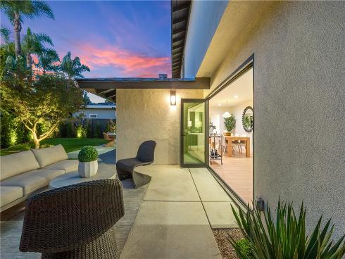 19321  Manor Point   Circle, Huntington Beach, CA