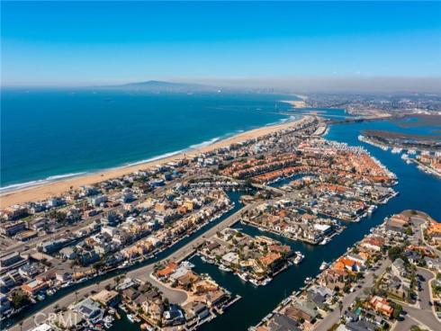 7993  Aldea   Circle, Huntington Beach, CA