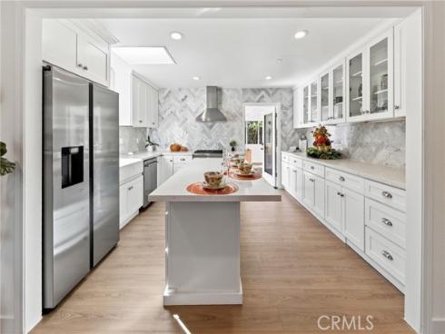 302  Cleveland  , Huntington Beach, CA