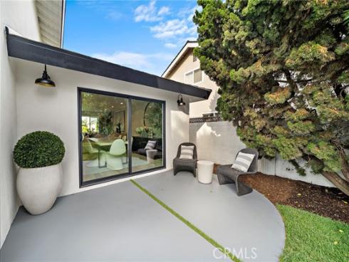 5262  Glenroy Dr  , Huntington Beach, CA