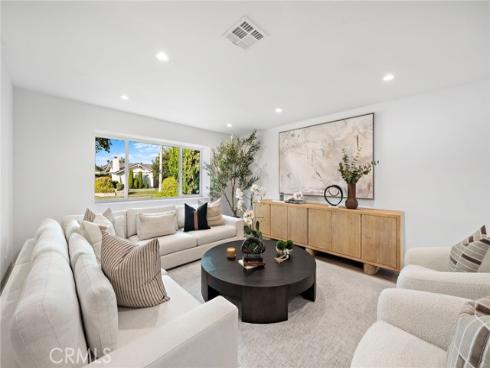 5262  Glenroy Dr  , Huntington Beach, CA