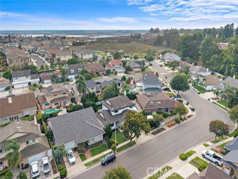 5262  Glenroy Dr  , Huntington Beach, CA