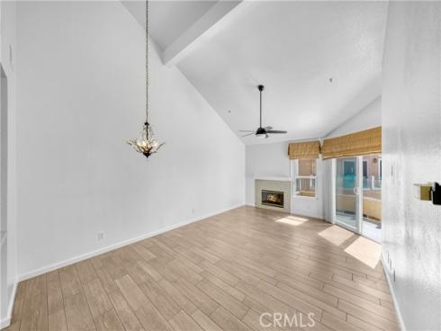 2000  Pacific Coast Hwy  309 , Huntington Beach, CA