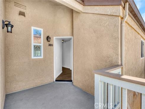 2000  Pacific Coast Hwy  309 , Huntington Beach, CA