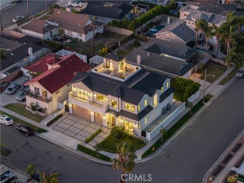 9121  Christine   Drive, Huntington Beach, CA