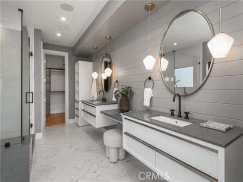 1004  Huntington  , Huntington Beach, CA