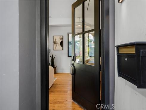 1004  Huntington  , Huntington Beach, CA