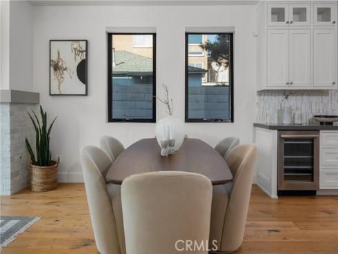 1004  Huntington  , Huntington Beach, CA