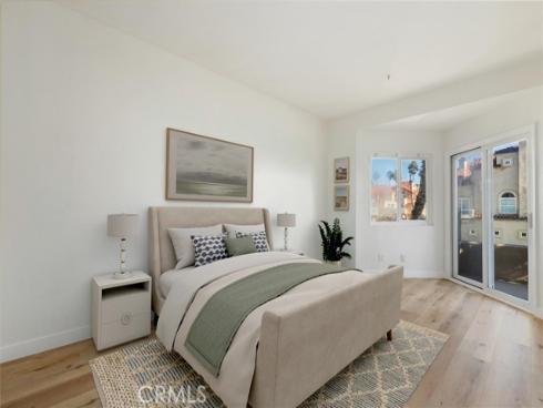 2000  Pacific Coast  103  Highway, Huntington Beach, CA