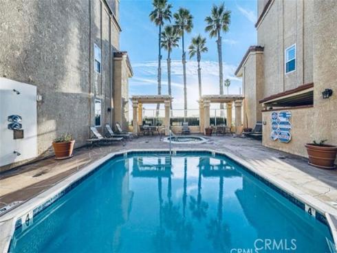 2000  Pacific Coast  103  Highway, Huntington Beach, CA