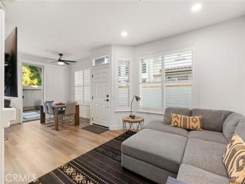 19172  Holly  D  Lane, Huntington Beach, CA