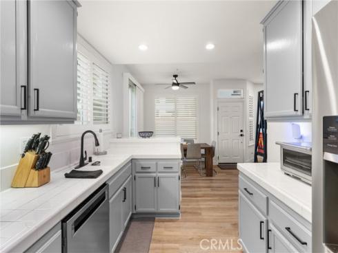 19172  Holly  D  Lane, Huntington Beach, CA