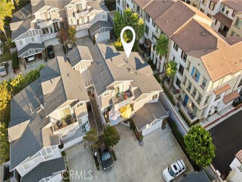 19172  Holly  D  Lane, Huntington Beach, CA