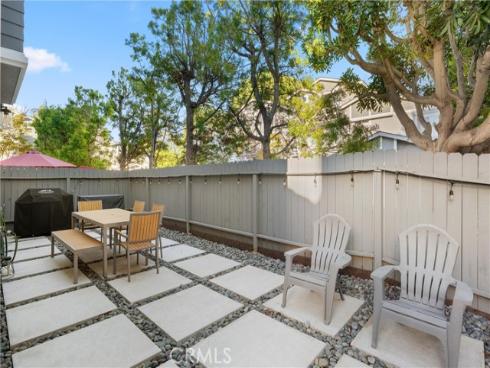 19172  Holly  D  Lane, Huntington Beach, CA