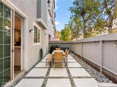 19172  Holly  D  Lane, Huntington Beach, CA