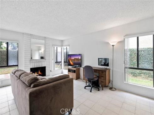 8342  Seaport  , Huntington Beach, CA