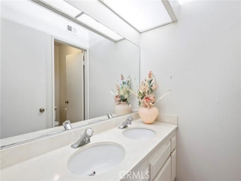 8342  Seaport  , Huntington Beach, CA