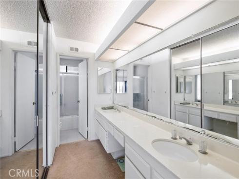 8342  Seaport  , Huntington Beach, CA