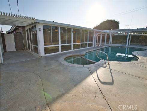 6091  Dundee   Drive, Huntington Beach, CA