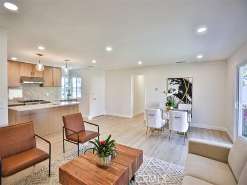 6401  Royal Oak  , Huntington Beach, CA