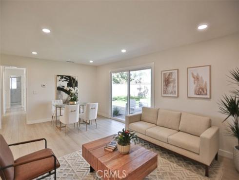 6401  Royal Oak  , Huntington Beach, CA