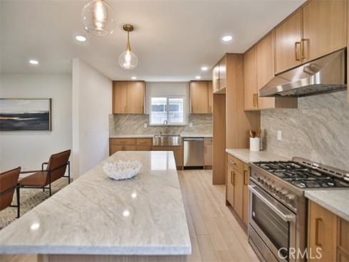 6401  Royal Oak  , Huntington Beach, CA