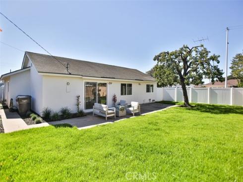 6401  Royal Oak  , Huntington Beach, CA