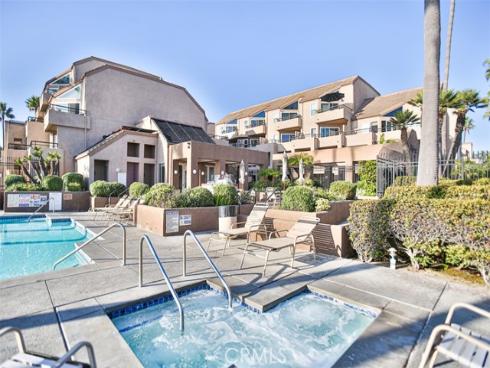 1200  Pacific Coast  423 , Huntington Beach, CA