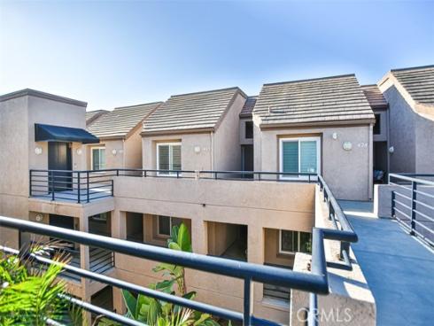 1200  Pacific Coast  423 , Huntington Beach, CA