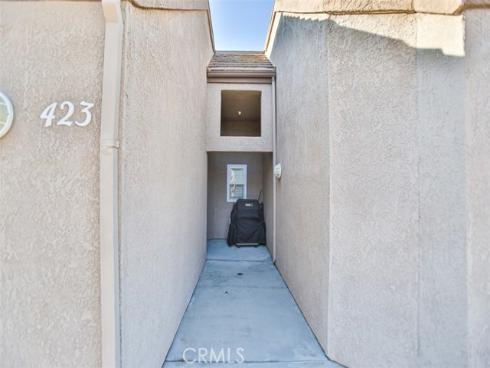 1200  Pacific Coast  423 , Huntington Beach, CA