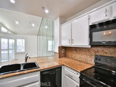 1200  Pacific Coast  423 , Huntington Beach, CA