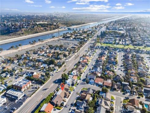 21052  Amberwick Lane  , Huntington Beach, CA