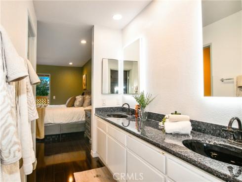 16551  Grunion Lane  204 , Huntington Beach, CA