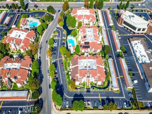 16551  Grunion Lane  204 , Huntington Beach, CA