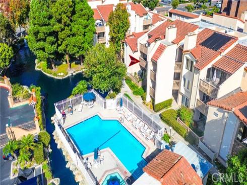 16551  Grunion Lane  204 , Huntington Beach, CA