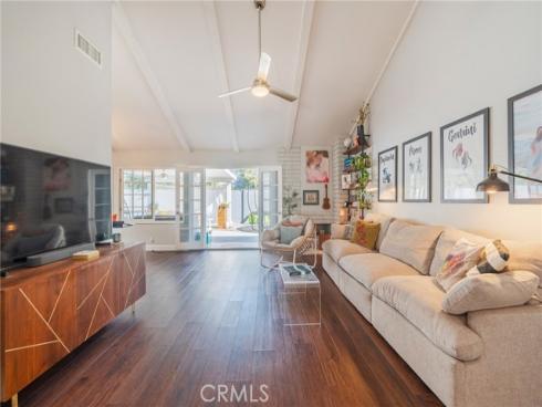 20582  Queens Park  , Huntington Beach, CA