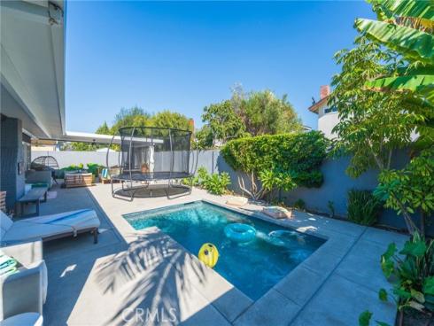 20582  Queens Park  , Huntington Beach, CA