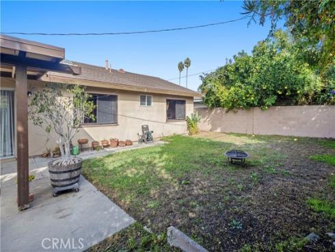 6112  Tyndall  , Huntington Beach, CA