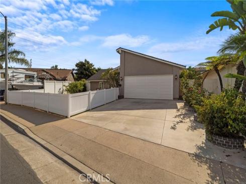 10092  Dana   Drive, Huntington Beach, CA