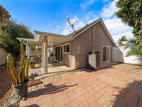 10092  Dana   Drive, Huntington Beach, CA