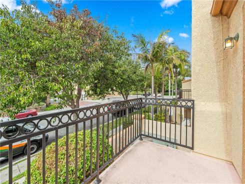 18871  Kithira   Circle, Huntington Beach, CA