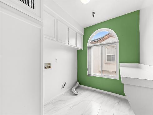 18871  Kithira   Circle, Huntington Beach, CA