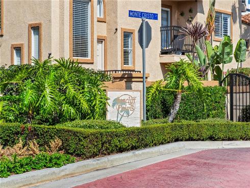 18871  Kithira   Circle, Huntington Beach, CA