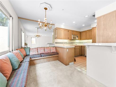 18871  Kithira   Circle, Huntington Beach, CA