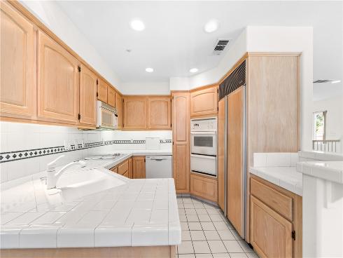 18871  Kithira   Circle, Huntington Beach, CA