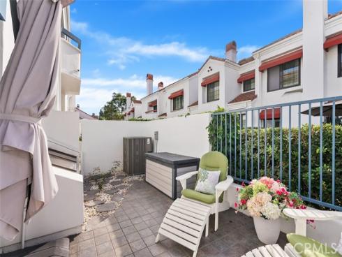 19502  Ranch Lane  112 , Huntington Beach, CA